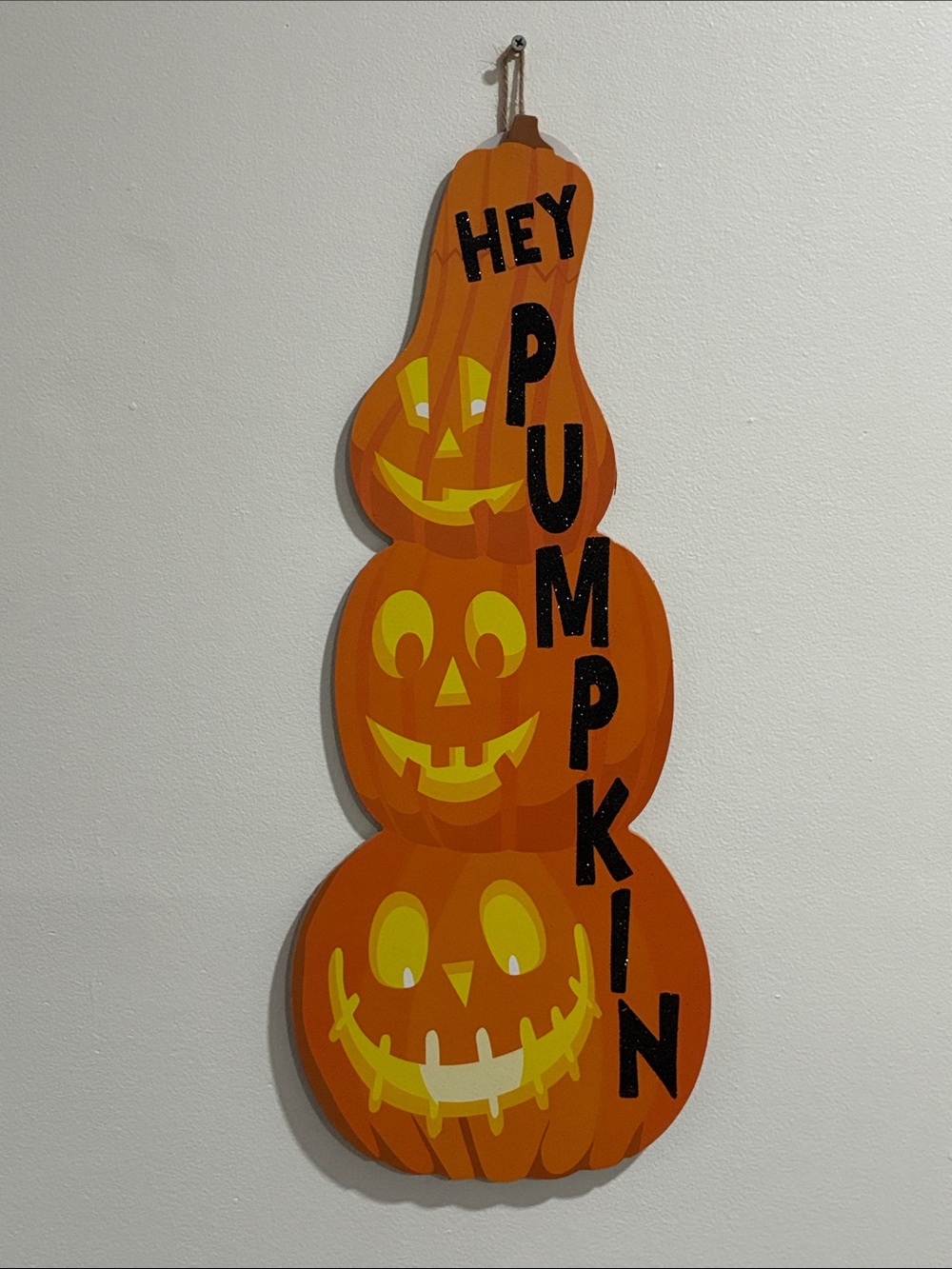 NWT- 24”- Glittered Hey Pumpkin- Triple Stacked Jack-O'-Lantern Wall Decor Sign